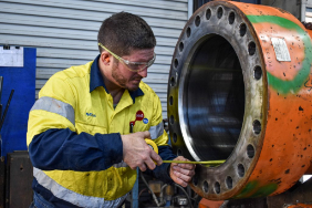 Hydraulic Cylinder barrel being measured